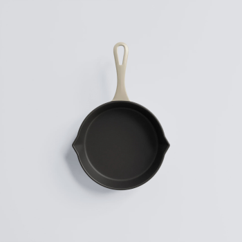 Ironclad Lil Legacy Pan Salt Stone (2)