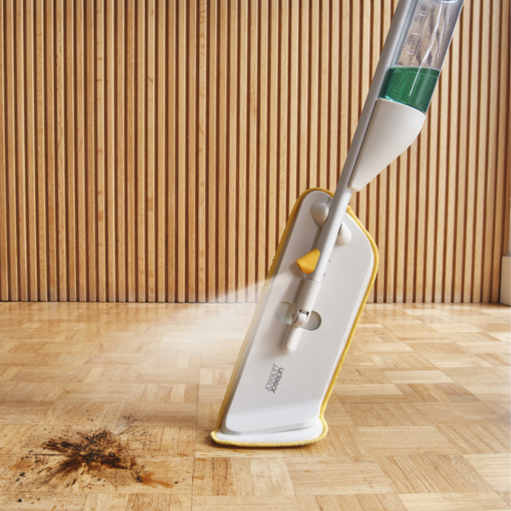 Joseph Joseph CleanTech 2-in-1 Spray Mop (1)