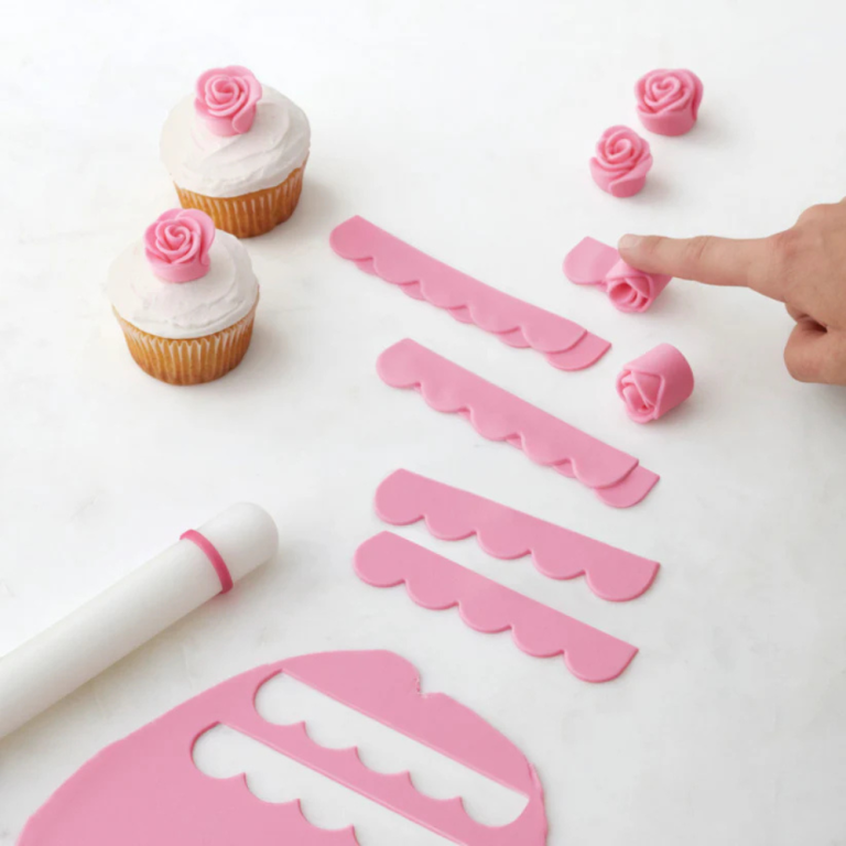 Wilton Easy Blooms Flower Cut Outs (2)