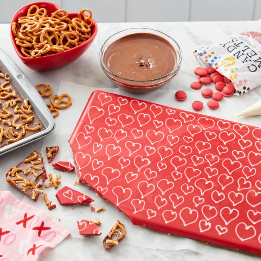 Wilton candy melts red (2)