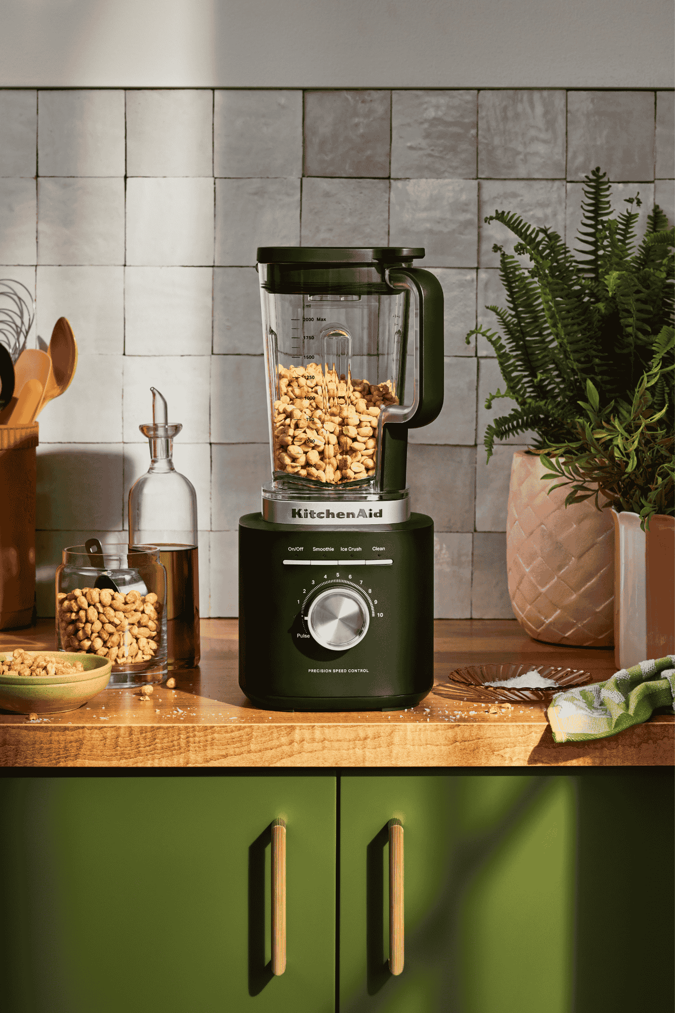 kitchenaid-k200-matte-black (1)