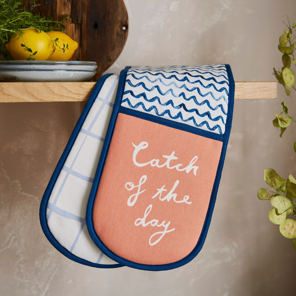 Ulster-Weavers-CotD-double-glove