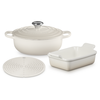 Le Creuset 3 Piece Starter Set with Trivet Meringue