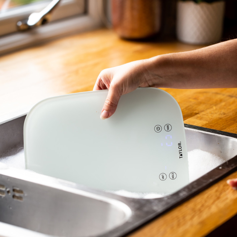 taylor-pro-waterproof-scale-14kg-LTBTYPSCALE13W (4)