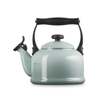 Le Creuset Traditional Kettle 2.1L Sea Salt (1)