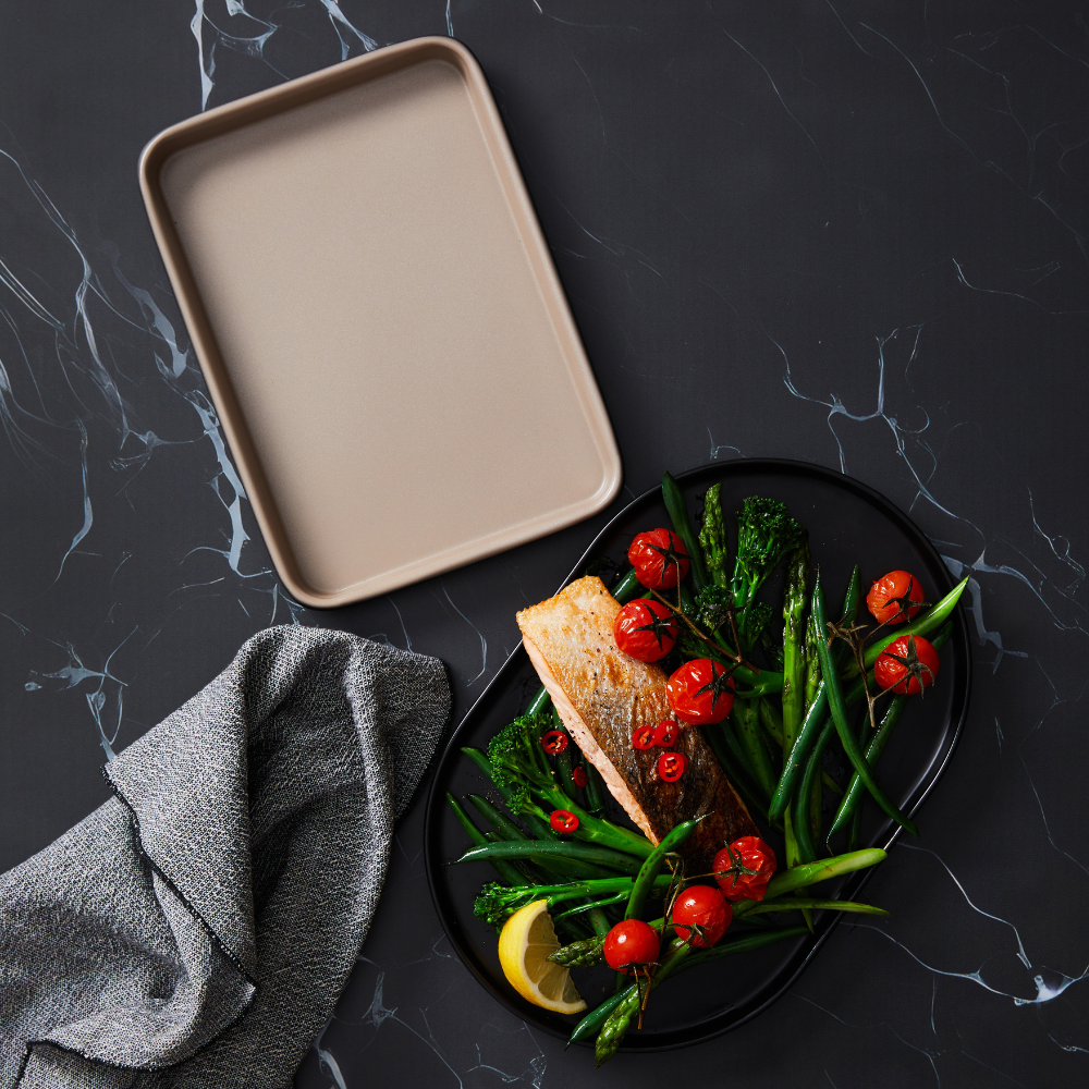 Stanley-Rogers-Ceramabake-baking-tray-23cm-8840953 (1)