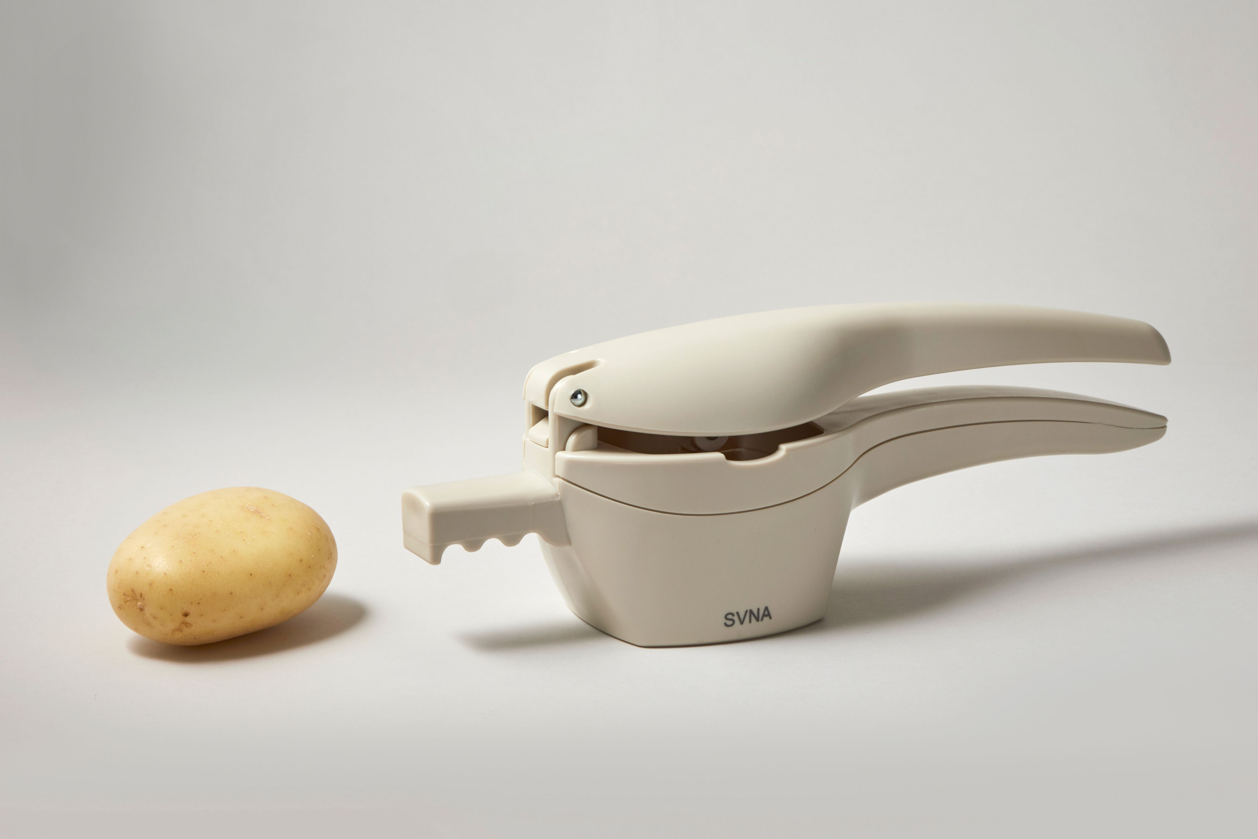 svna-potato-ricer (5)