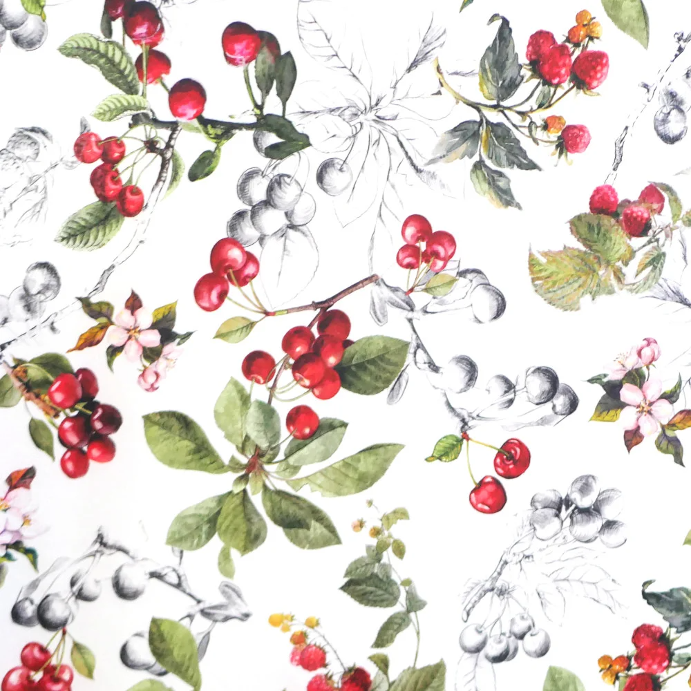 BenElke-tablecloth-berries-ASTCBERRYMED