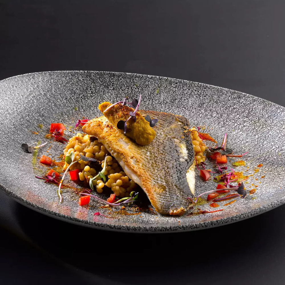 Raku Quartz Black Oval Coupe Plate 270mm (1)