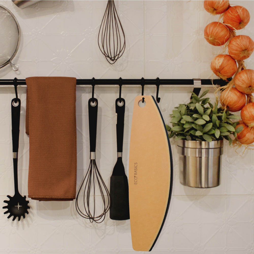 white-magic-pizza-cutter-paddle-black (2)