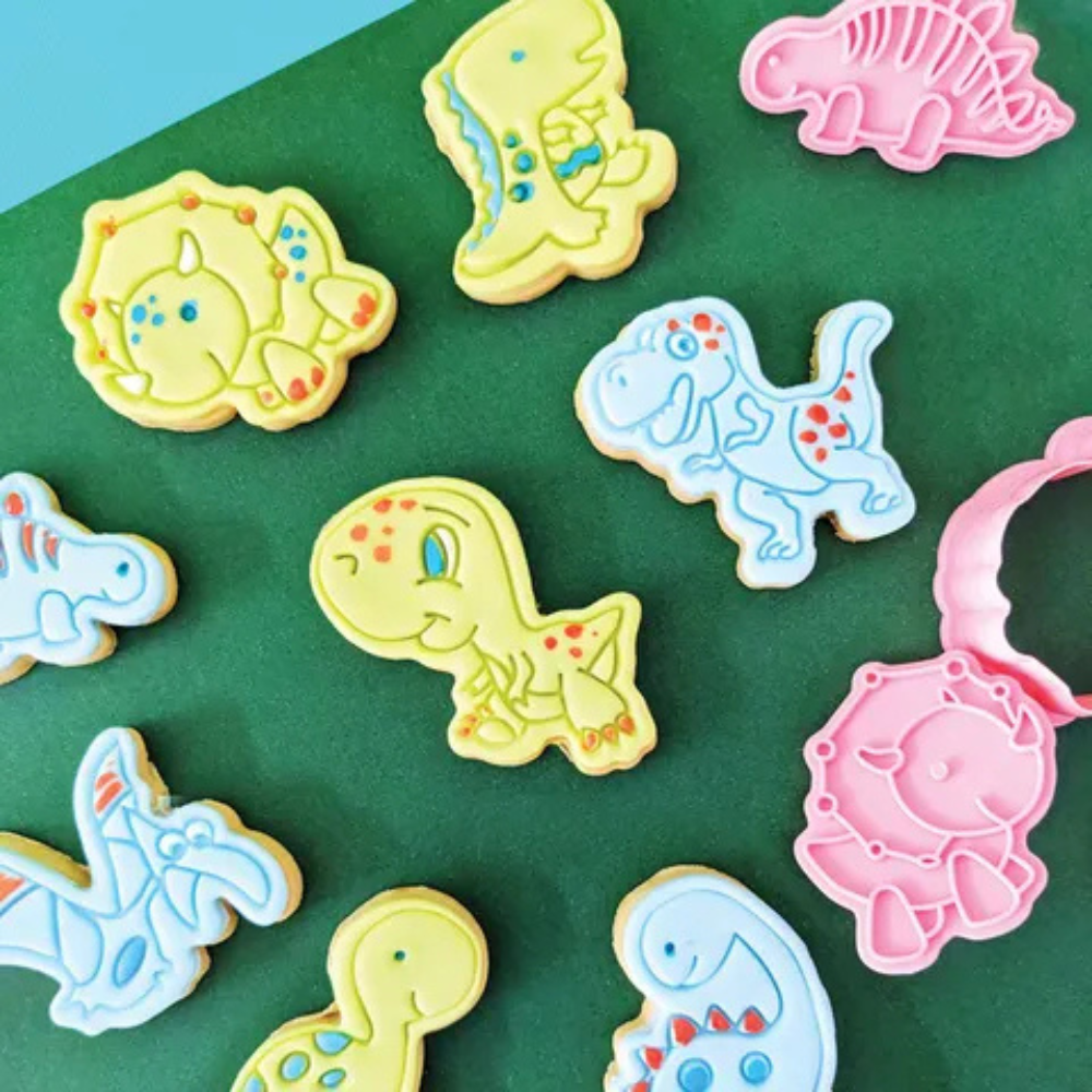 Dinosaurs COOKIE CUTTERS 8 PIECE SET (2)