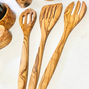 Natural-Olivewood-slotted-spatula (2)