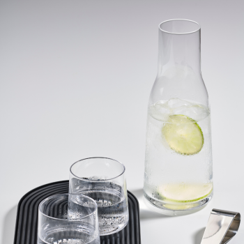 Zone-Denmark-Rocks-carafe-lifestyle (8)