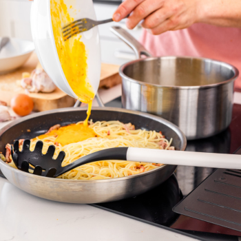 KitchenAid-Slotted-Spoon-Pasta-Server (4)