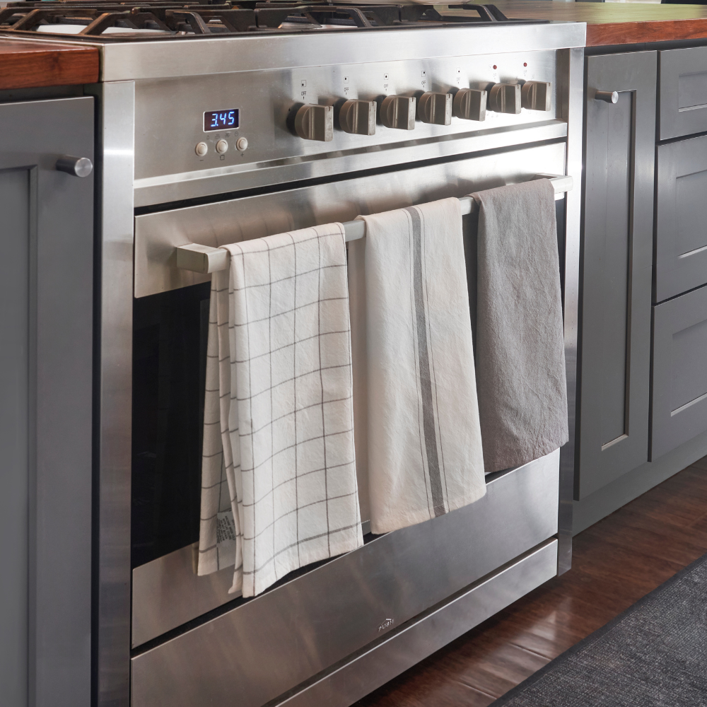 Le-Creuset-Kitchen-Towel-Set-3-charbon (4)