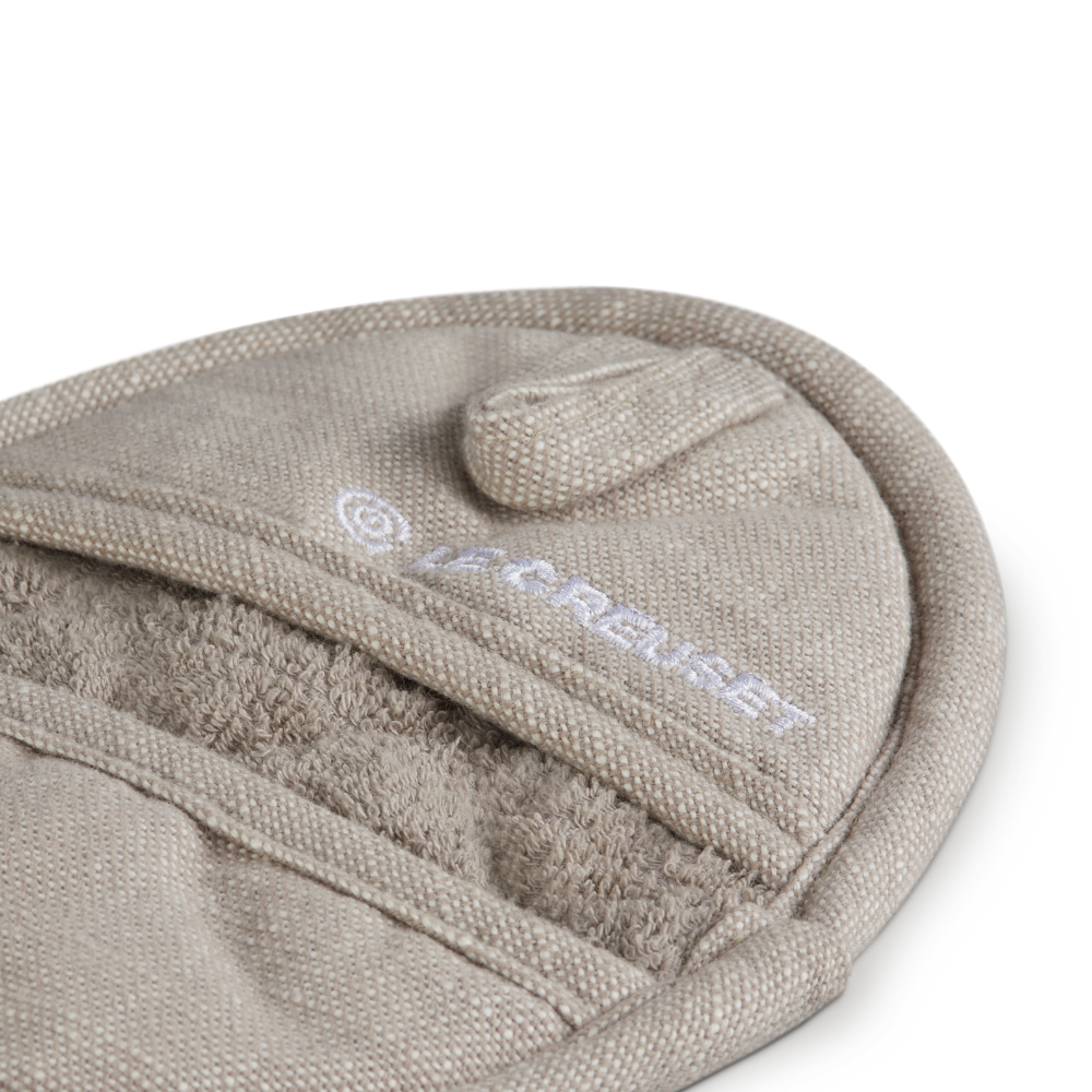 Le-Creuset-Oval-Pot-HolderSet-2-sable