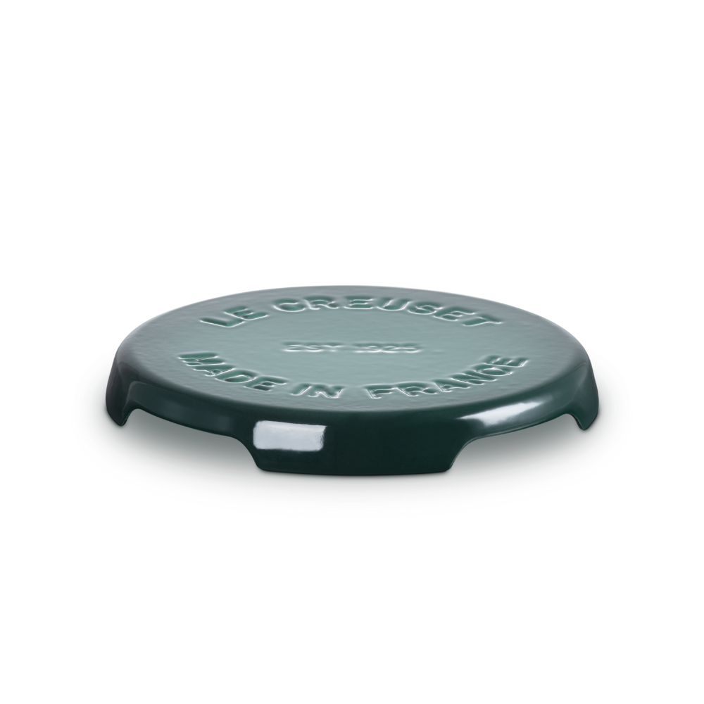 Le-Creuset-cast-iron-trivet-Artichaut (1)