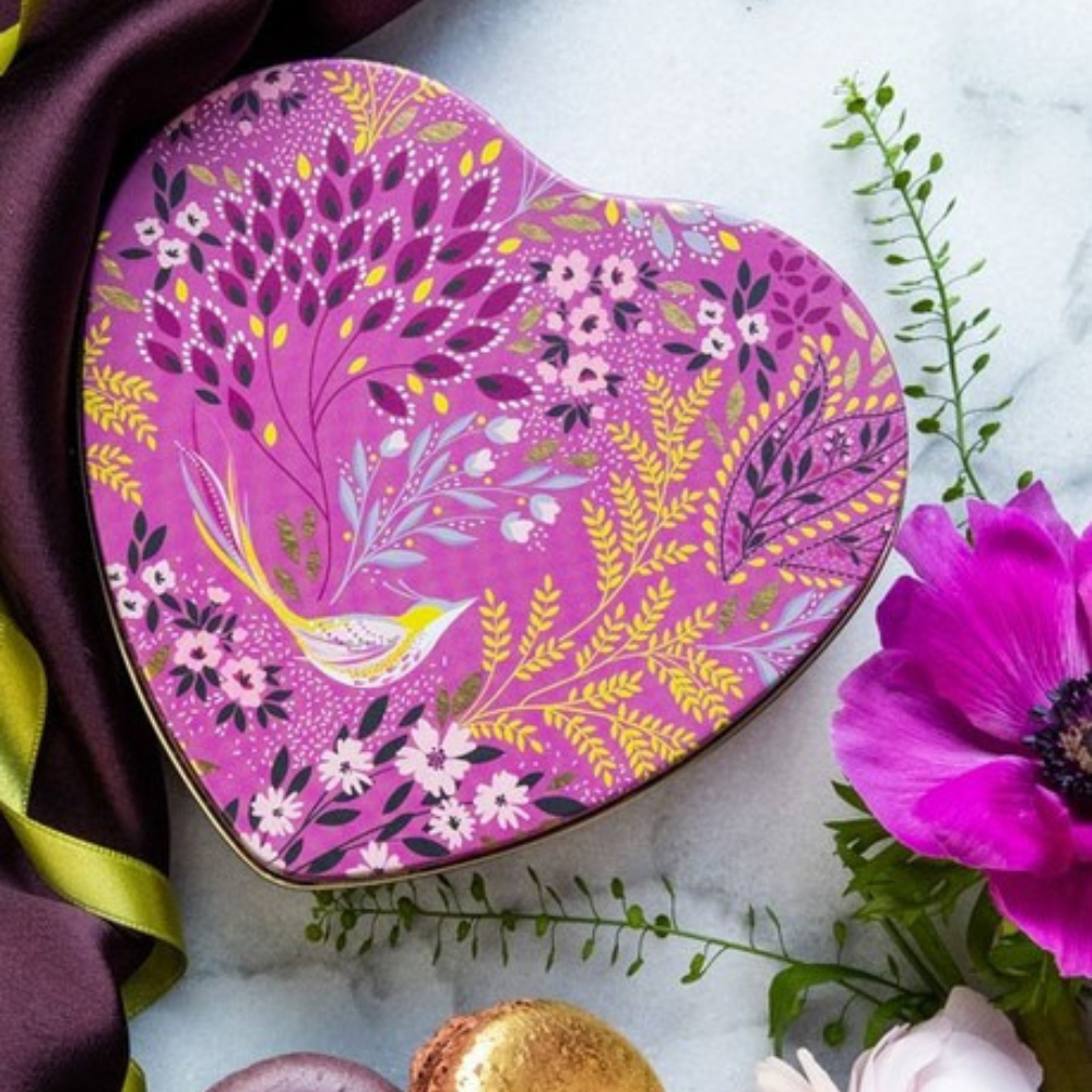 Sara Miller Haveli Heart Tin (1)