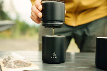 VSSL-Nest Pour-Over-Coffee-Kit-lifestyle-landscape (4)