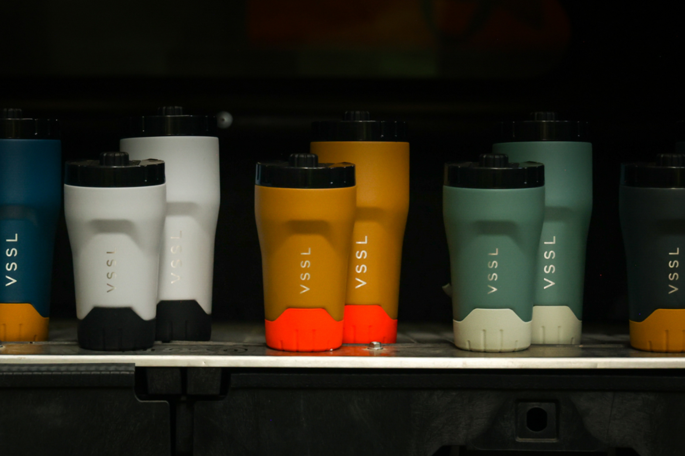 VSSL-Nest Pour-Over-Coffee-set-lifestyle-landscape (5)