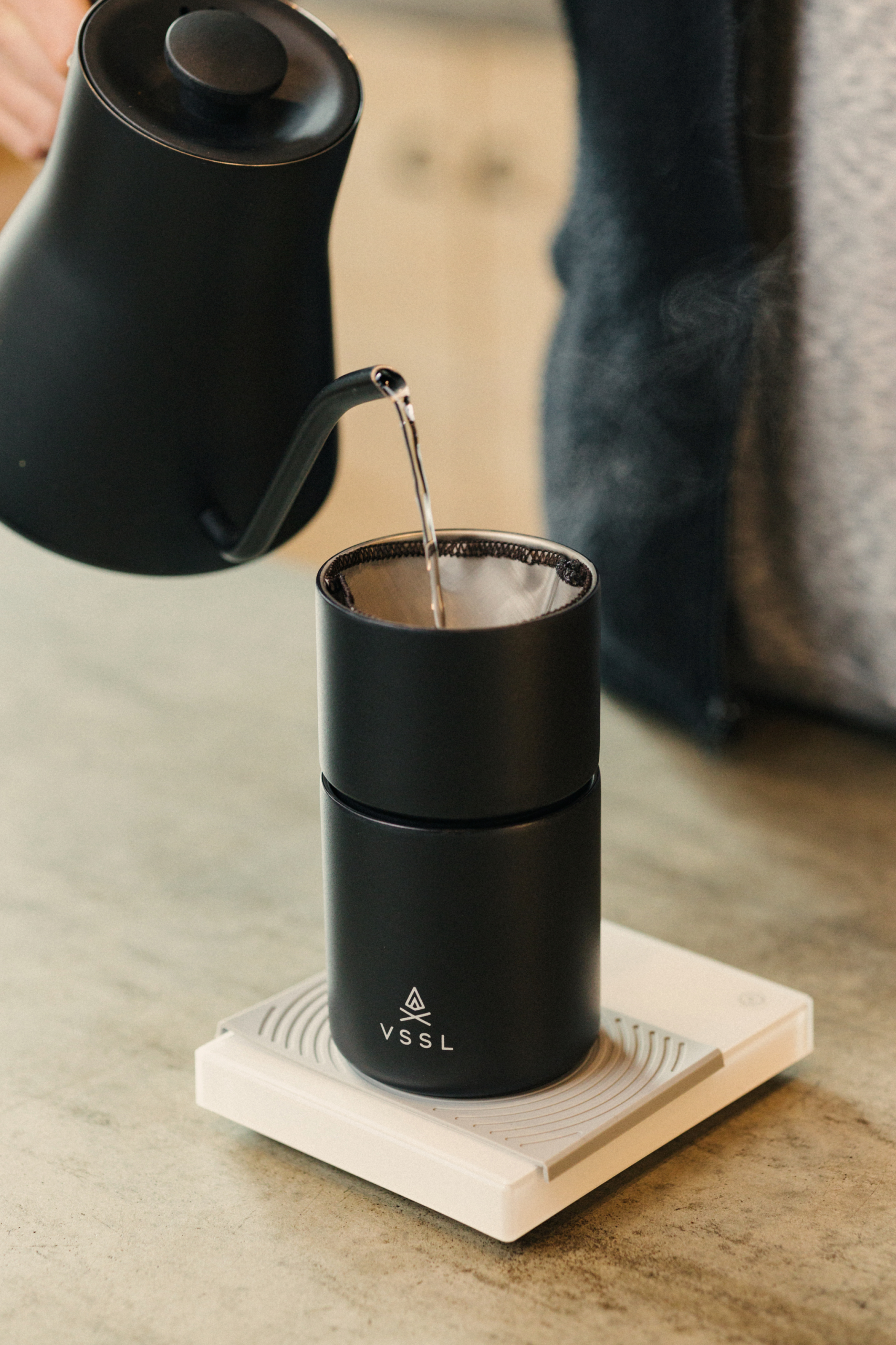 VSSL-Nest Pour-Over-Coffee-set-lifestyle-portrait (1)