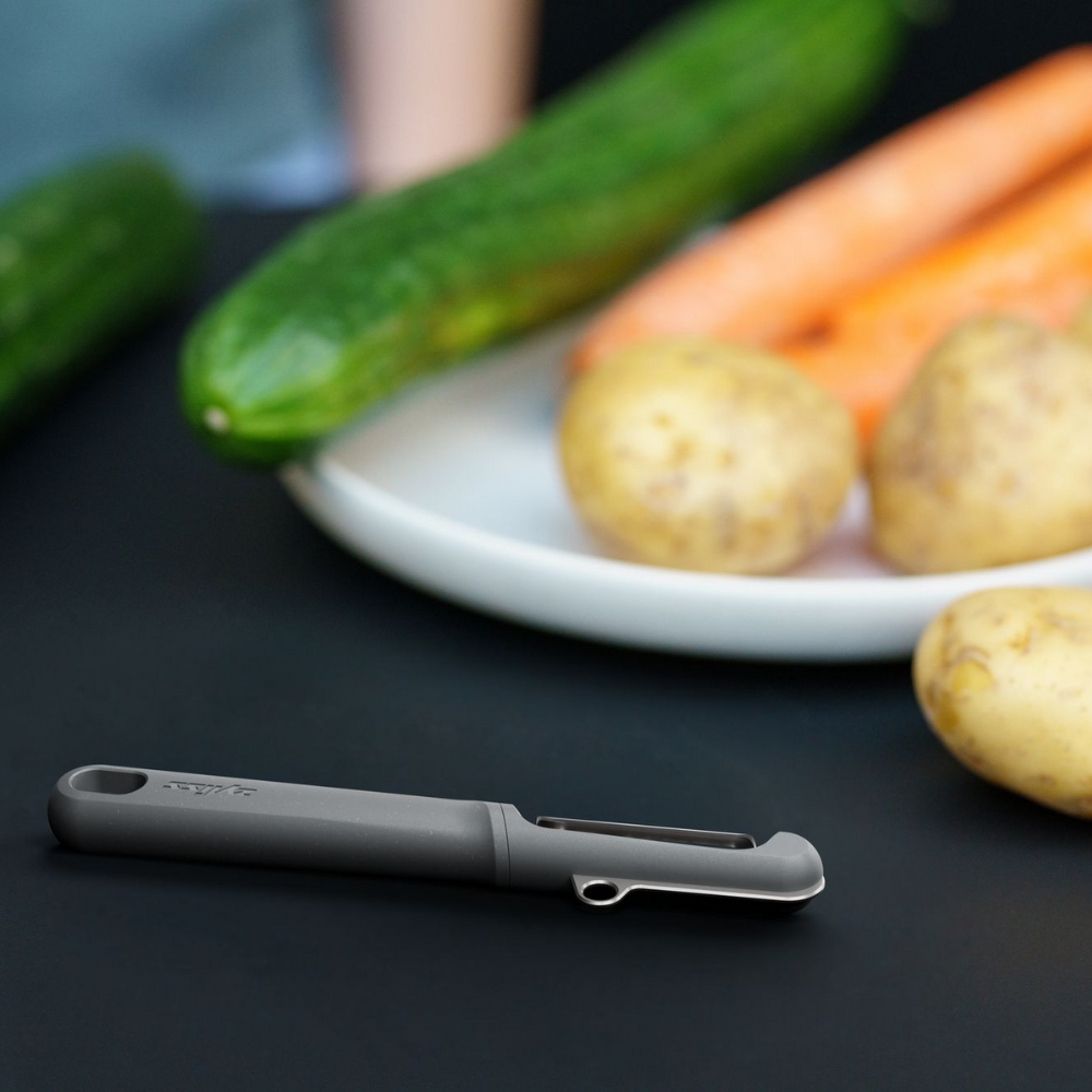 Zyliss-Swivel-Peeler (2)