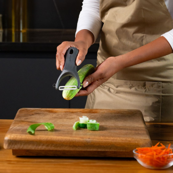 Zyliss-Swivel-Y-Peeler-14cm (7)