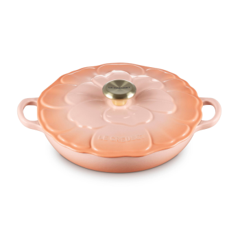 Le Creuset Signature Cast Iron Petal Shallow Casserole Pêche 26cm