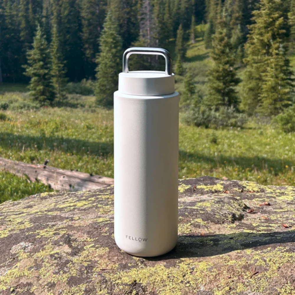 Fellow Carter Carry Water Bottle 946ml Lifestyle