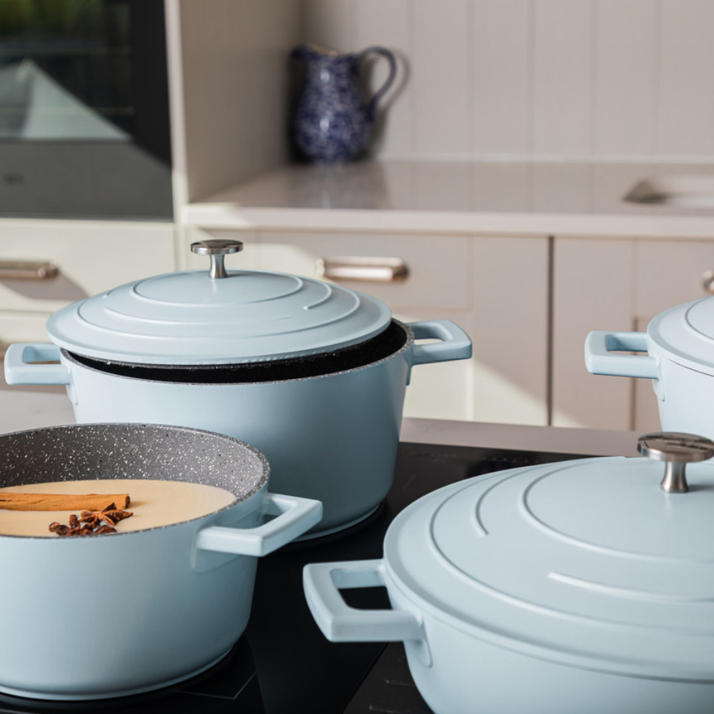 MasterCraft Cast Aluminium Casserole 2.5L Blue (4)