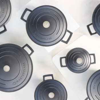 MasterCraft Cast Aluminium Shallow Casserole Dish 2.5L Black (2)