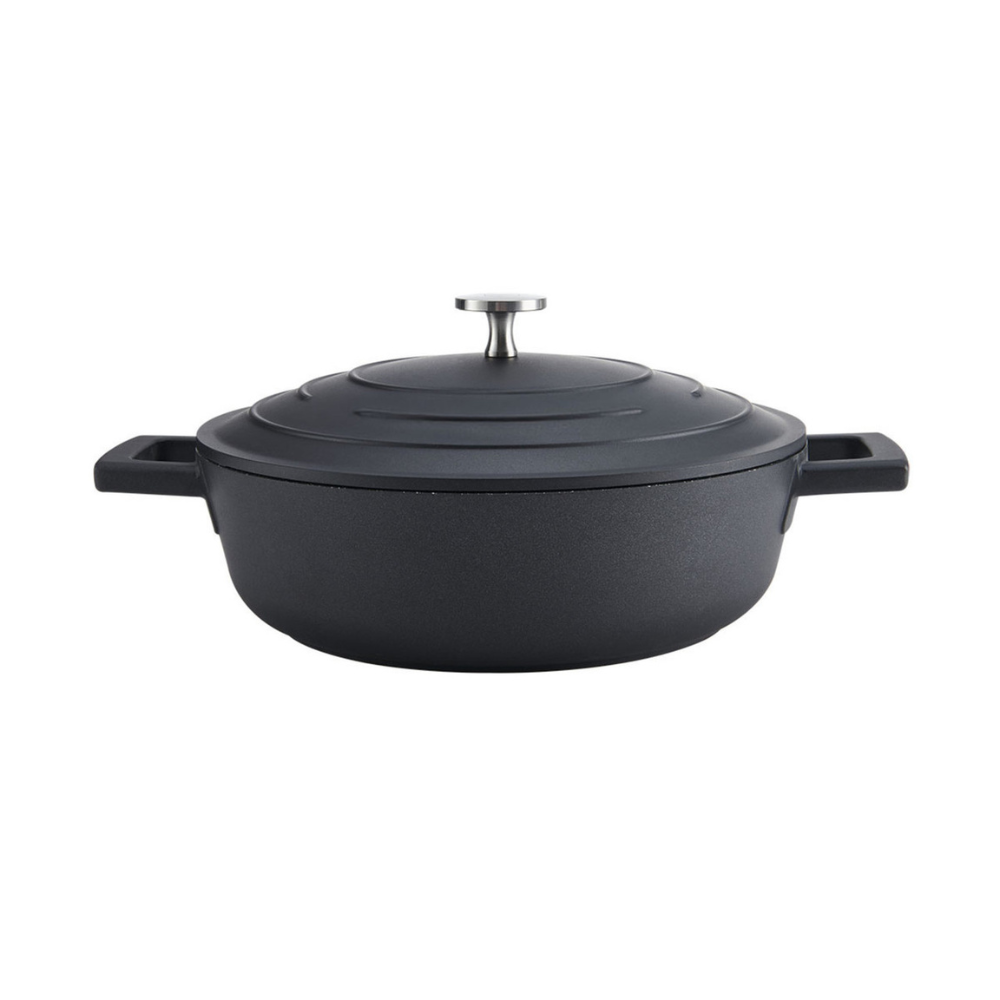 MasterCraft Cast Aluminium Shallow Casserole Dish 2.5L Black (5)