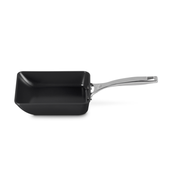 Le Creuset ENSC Egg Pan 18cm (2)