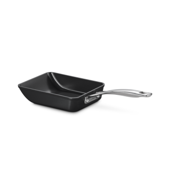 Le Creuset Essential Non-Stick Ceramic Rectangular Egg Pan 18cm