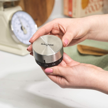 Salter 60 Minute Mechanical Timer Lifestyle (4)