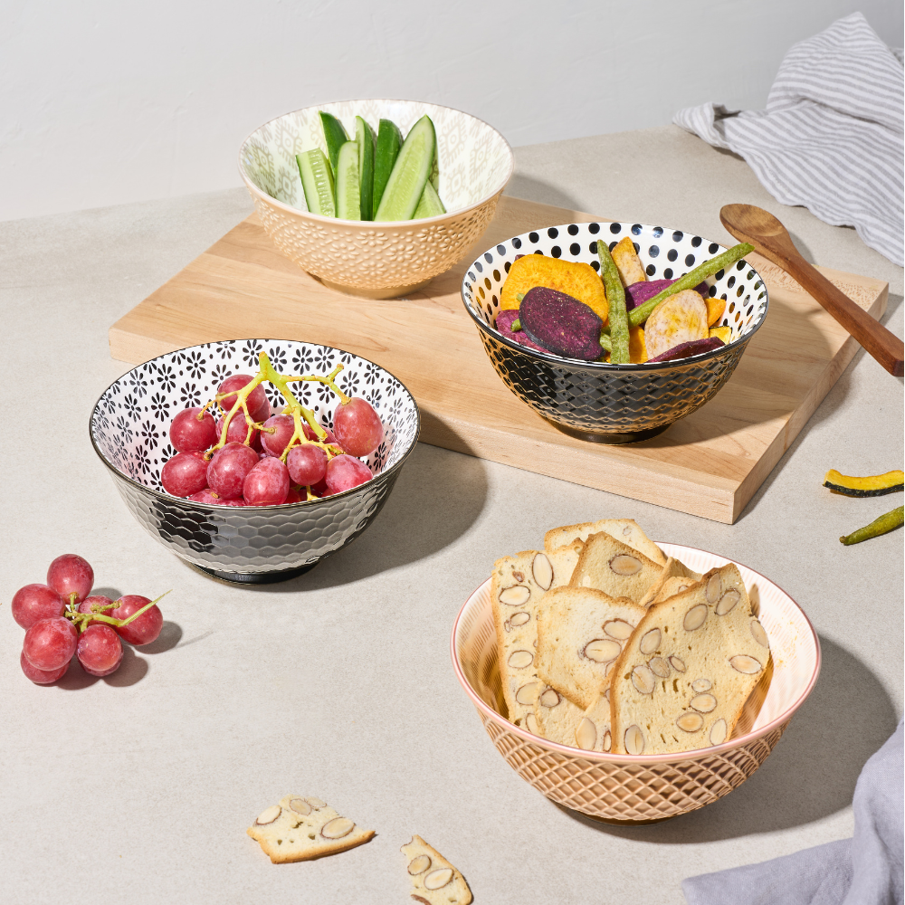 Wilkie Brothers Glazed Porcelain Ramen Bowl Lifestyle (6)