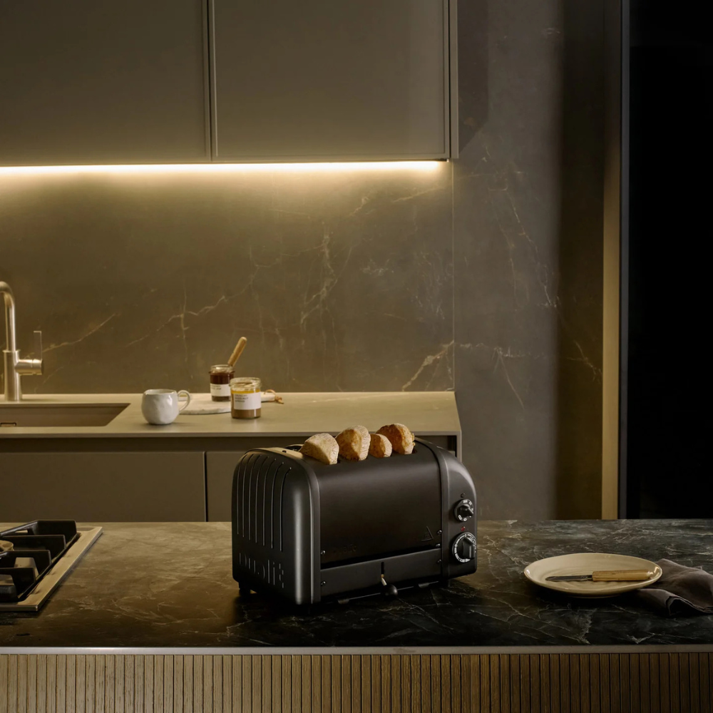 Dualit NewGen Stealth 4 Slice Toaster (6)