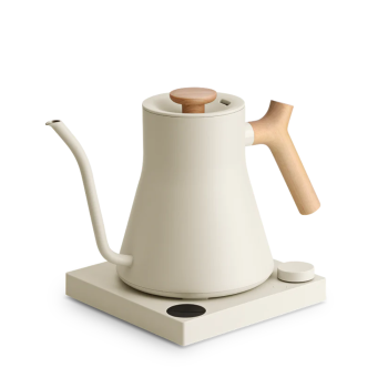 Fellow Stagg EKG Pro Electric Kettle Sesame with Maple Handle (2)