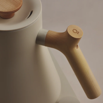 Fellow Stagg EKG Pro Electric Kettle Sesame with Maple Handle (6)