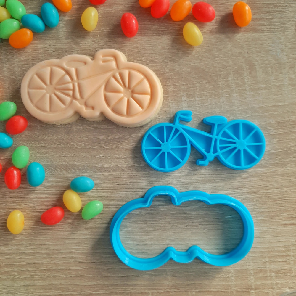 Little Monkey Bicycle Cookie Cutter & Fondant Stamp (1)
