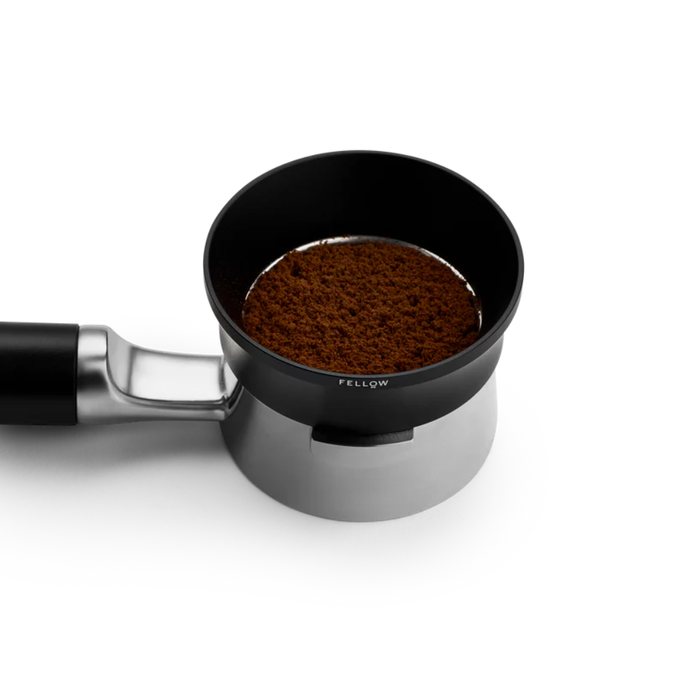 Fellow Espresso Magnetic Dosing Funnel Black 58mm (4)