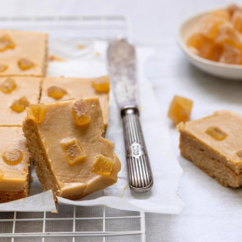 Secret Kiwi Kitchen Ginger Crunch Slice Mix 540g (1)