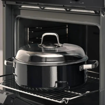 WMF Mineral Pro Round Roaster with Lid Black 28cm