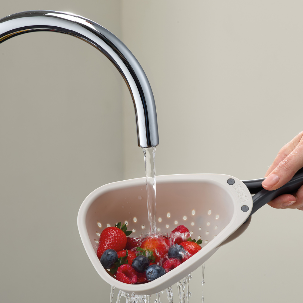 Joseph Joseph Compact Colander (8)