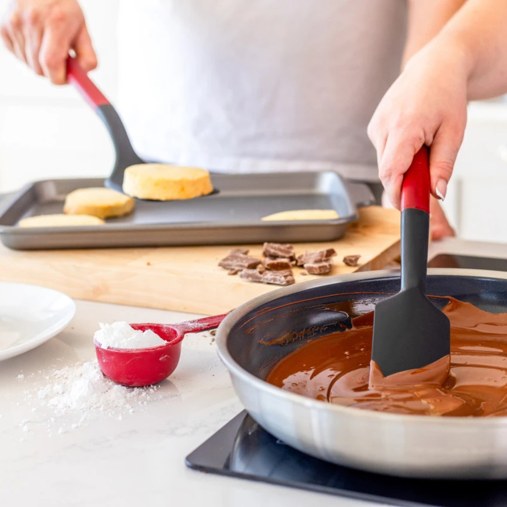 KitchenAid Spoon Scraper Spatula Empire Red 30cm (4)