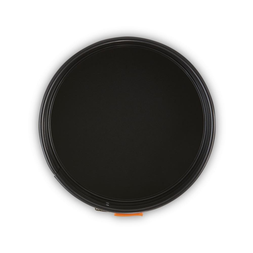 Le Creuset Toughened Non-Stick Springform Round Cake Tin 24cm (5)