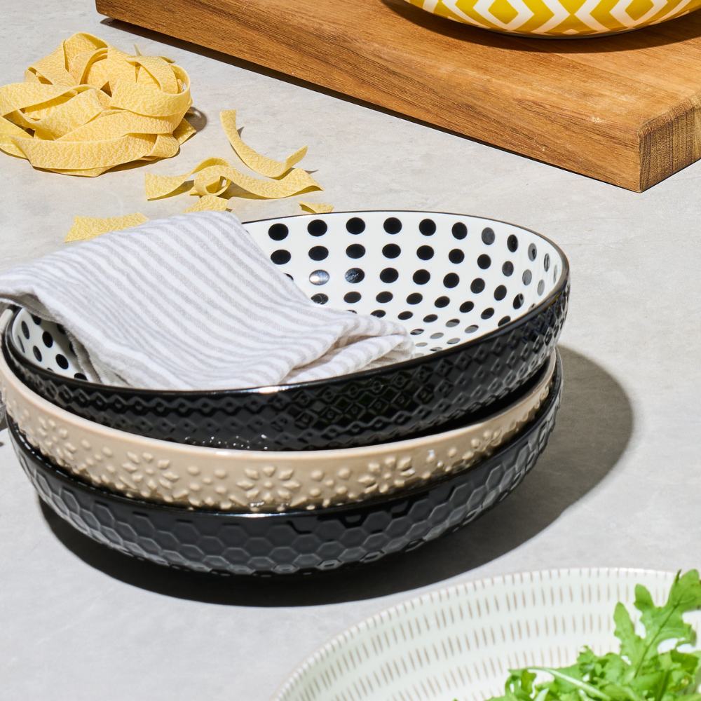 Wilkie Brothers Glazed Porcelain Pasta Bowl Lifestyles (4)