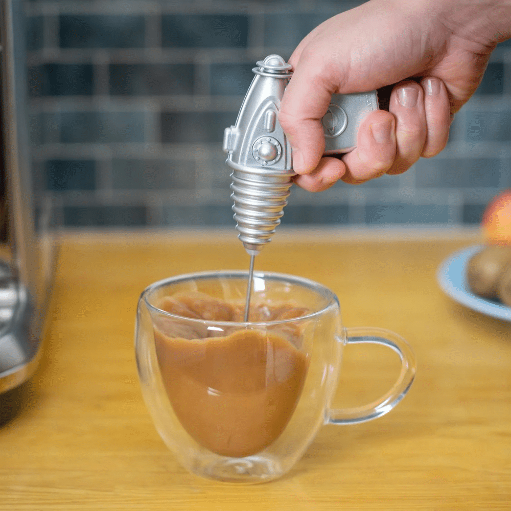 Kikkerland Space Gun Frother (3)