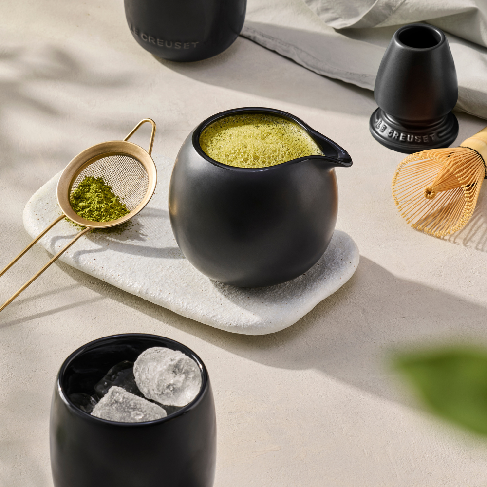 Le Creuset Stoneware Serenity Sphere Jug 440ml Satin Black (7)