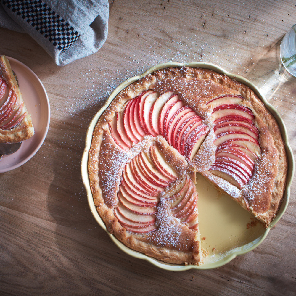 Emile Henry Madeleine Round Tart Dish Vanilla 31cm (4)